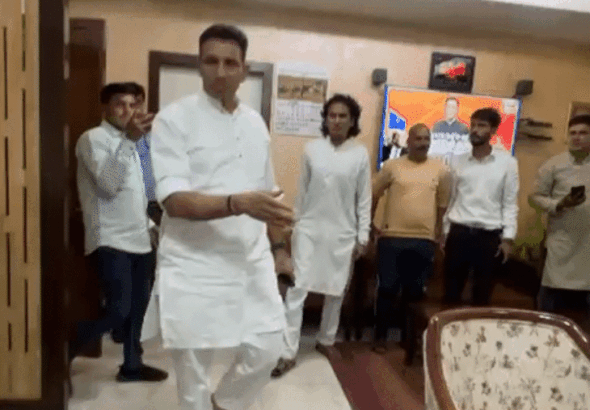 दतिया विधायक राजेंद्र भारती की विधानसभा सदस्यता खत्म:देर रात विधानसभा पहुंचे प्रमुख सचिव, आदेश जारी किया; कांग्रेस बोली- यह नियम के खिलाफ